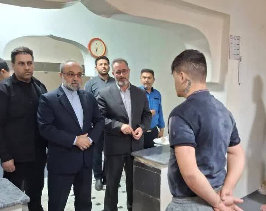 🔹 بازدید شبانه و سرزده دادستان اردبیل از زندان مرکزی